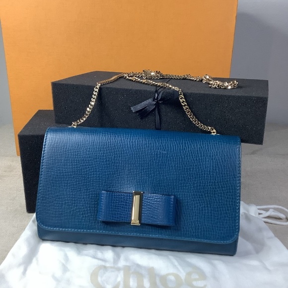 🍒CHLOE’ Saffiano leather Blue Wallet on Chain - Picture 1 of 12